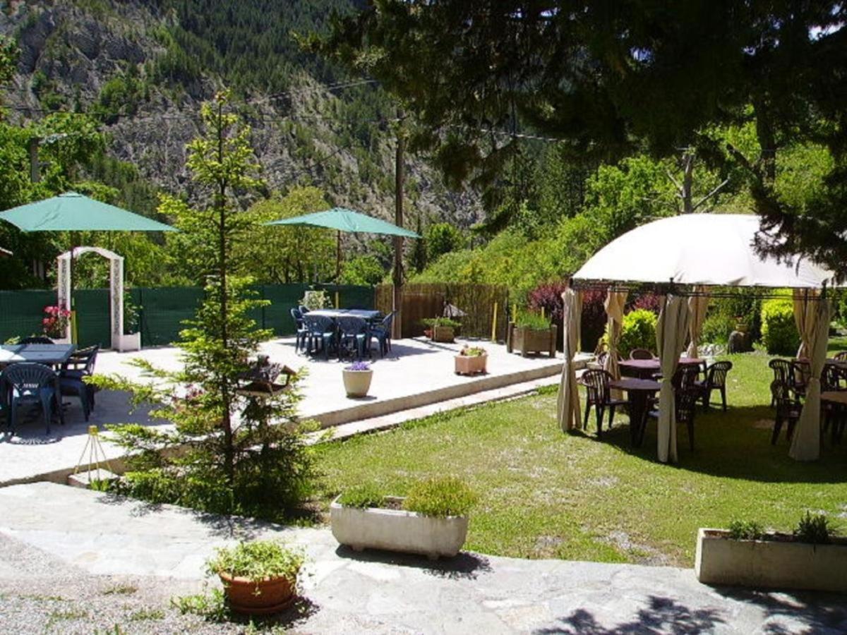 Auberge Du Riou Puget-Rostang Kültér fotó