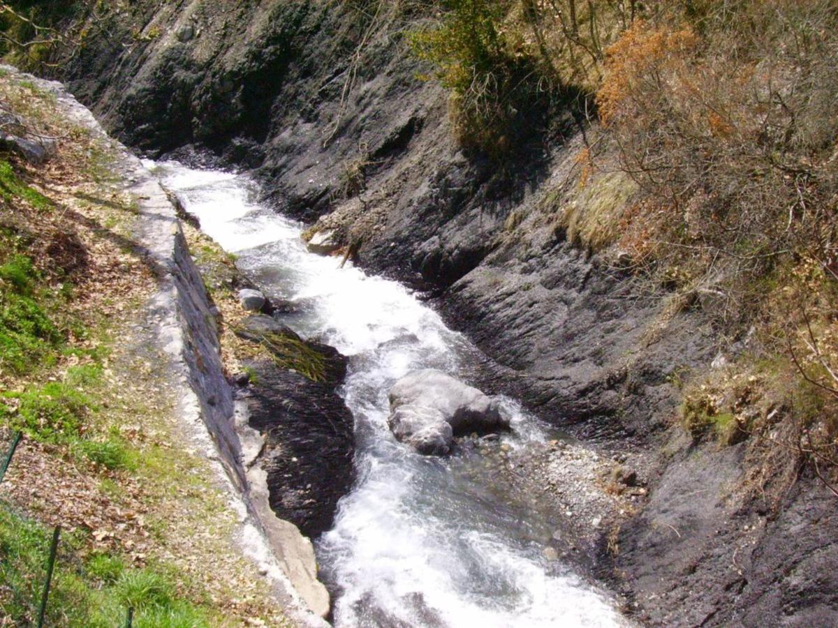 Auberge Du Riou Puget-Rostang Kültér fotó