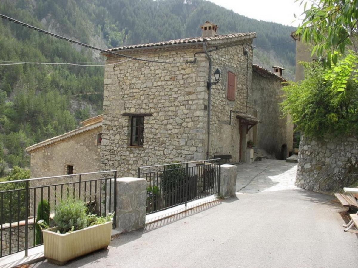 Auberge Du Riou Puget-Rostang Kültér fotó