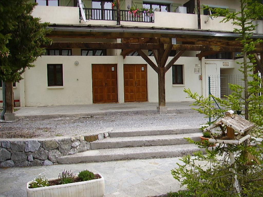 Auberge Du Riou Puget-Rostang Kültér fotó